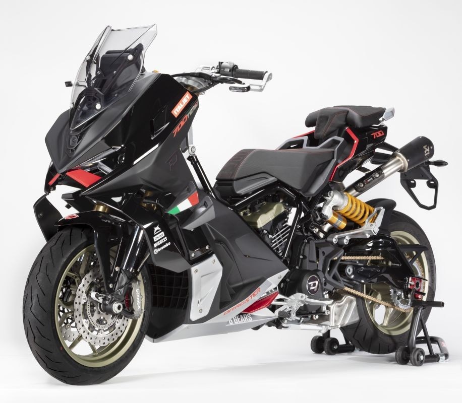 Italjet Dragster Twin 700: fantasia al potere